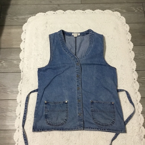 Vintage Denim Cherokee Jean Vest With Pockets and Tie Backs Size Medium - Picture 5 of 9